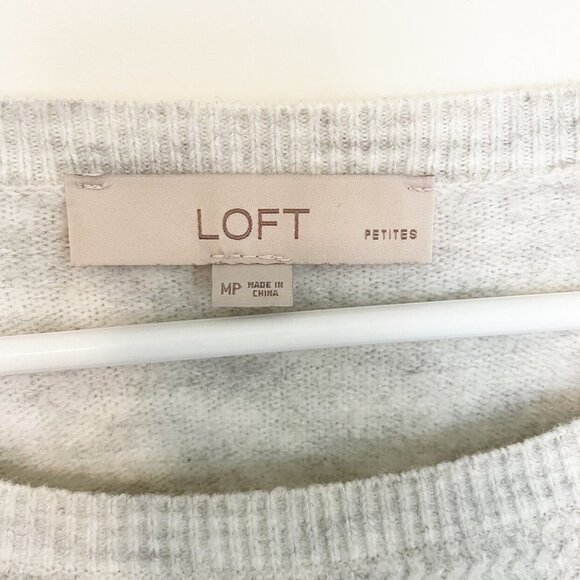 Women’s / Teen’s LOFT Gray Sweater Size MP - Picture 3 of 5